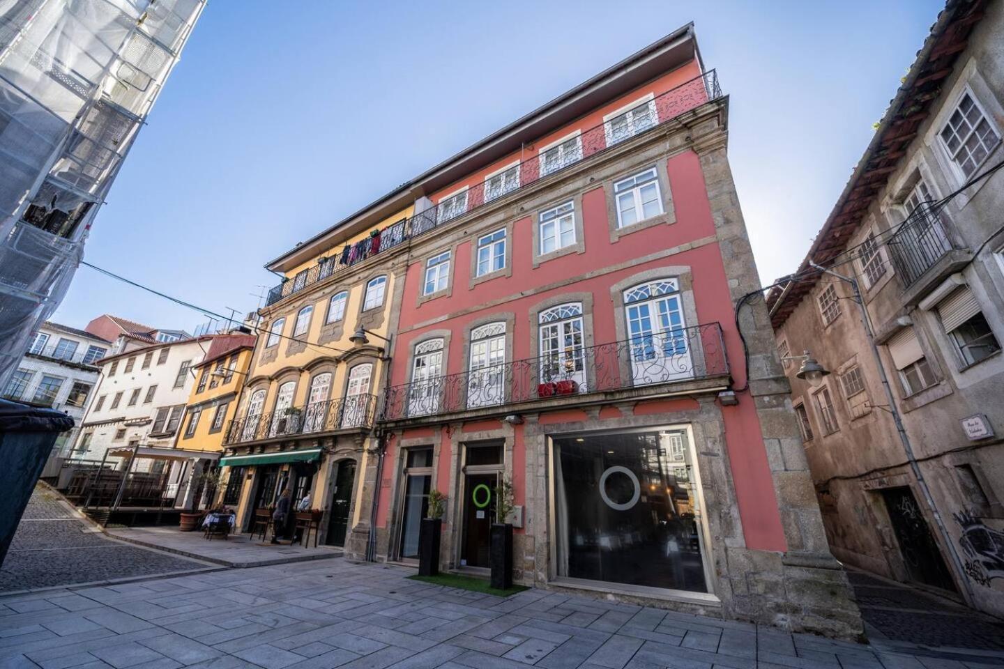 Praca Velha II - Estudio No Centro De Braga Bagian luar foto